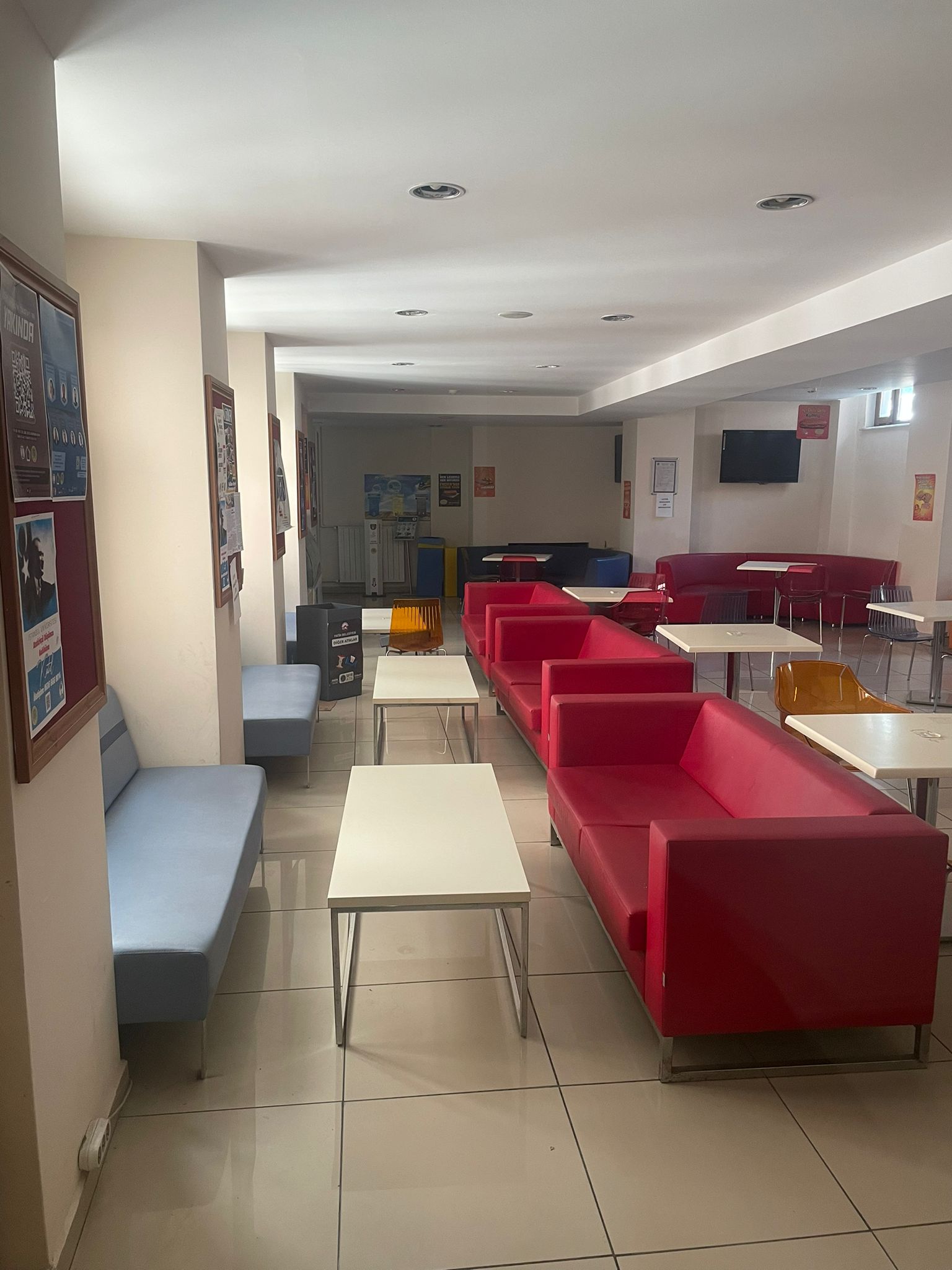 İSTANBUL ÜNİVERSİTESİ FEN FAKÜ